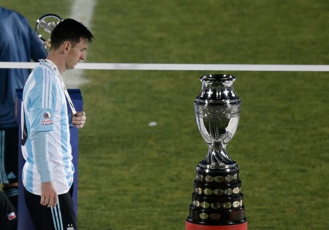 Copa America 2015: Argentyna przegrała przez nadmiar gwiazd [WIDEO]