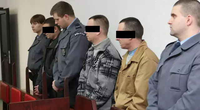 Dwóch oskarżonych dostało 5 lat więzienia, trzeci z nich 4,5 roku za gwałt zbiorowy w Bolesławicach.