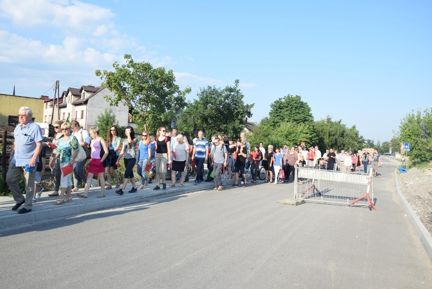 Około stu skawinian protestowało przeciw zatruwaniu...