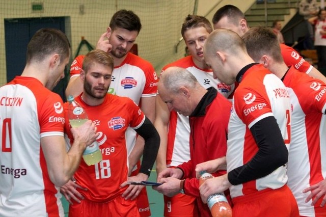 Siatkarze Energi Pekpol Ostrołęka walczą o miejsce w fazie play-off w rozgrywkach I ligi.