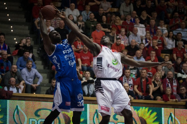 Cheikh Mbodj w barwach toruńskiej drużyny zadebiutuje 31 marca przeciwko Polfarmeksowi Kutno.