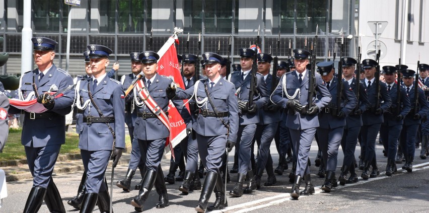 Finałem uroczystości była defilada funkcjonariuszy Służby...