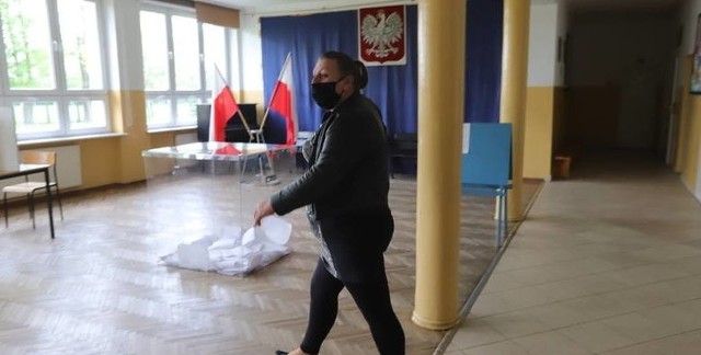 W drugiej turze przedterminowych wyborów wójta gminy Zgierz głosowało 3504 wyborców.
