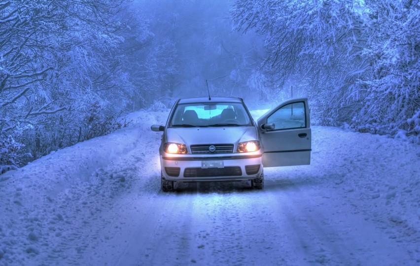 Są sprawy, o których żaden kierowca nie może zapomnieć przed zimą. Przynajmniej cztery... (zdjęcia)