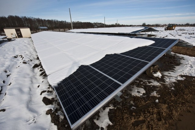 Farma fotowoltaiczna będzie miała moc 1 MW, ma być uruchomiona na koniec marca.