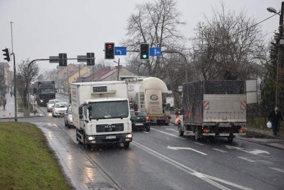 Droga ekspresowa S7 wyprowadzi ruch ze Słomnik. Została podpisana umowa na projektowanie i budowę