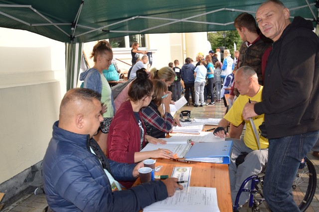 Po raz 29. ulicami uzdrowiska mknęli biegacze oraz osoby poruszające się na wózkach. Podzieleni na kilka kategorii walczyli o trofea XXIX Minimaratonu Integracyjnego "Bieg Solny", najstarszej imprezy biegowej w Ciechocinku.