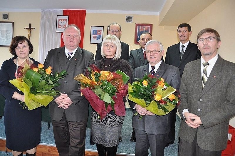 Formalnie zarząd powiatu nadal działa w składzie...