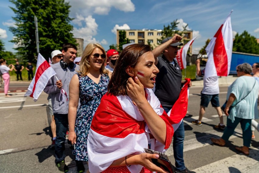 Białorusini od pięciu dni protestują przy granicach