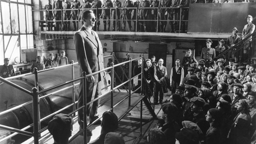 Słynną scenę przemówienia Oskara Schindlera nagrywano w...