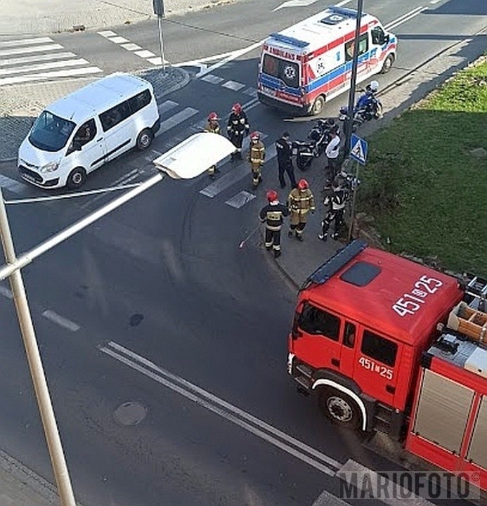 Wypadek w Namysłowie. Zderzenie motocykla z samochodem osobowym 