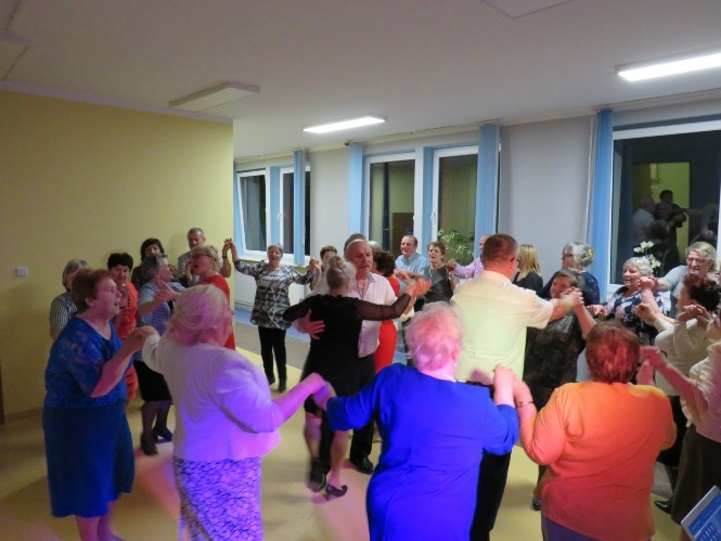 Klub Seniorów Gminy Secemin świętował zakończenie karnawału (ZDJĘCIA)