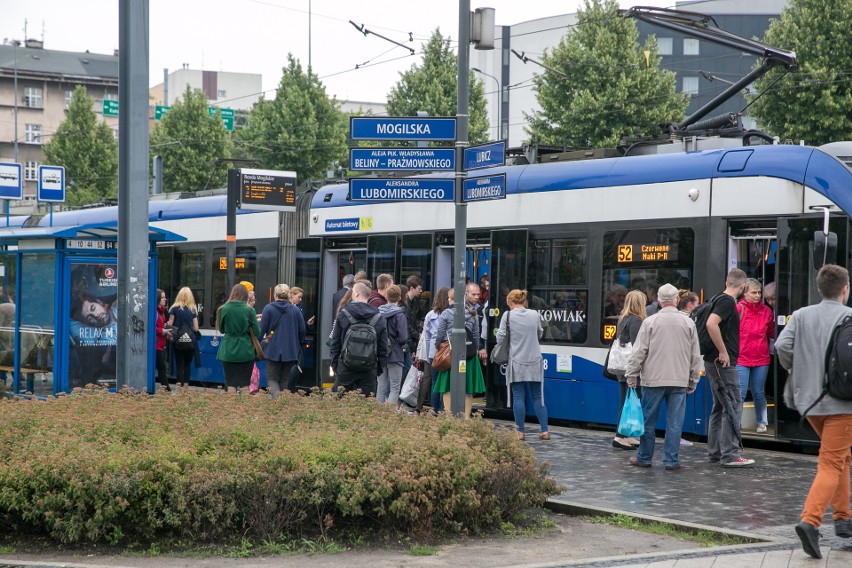 Kraków jest liderem w... cięciu kursów pojazdów MPK