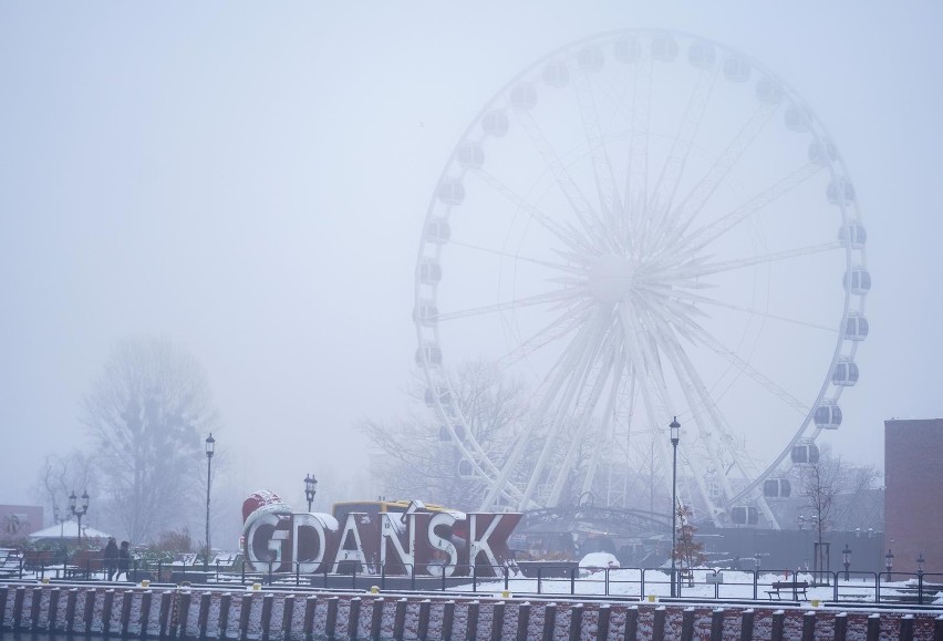 11.12.2021 gdansk. spacer po srodmiesciu. fot. jakub...