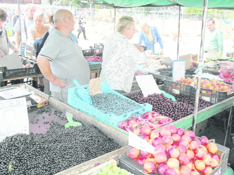 Ceny owoców krajowych są niskie, a oferta coraz większa....