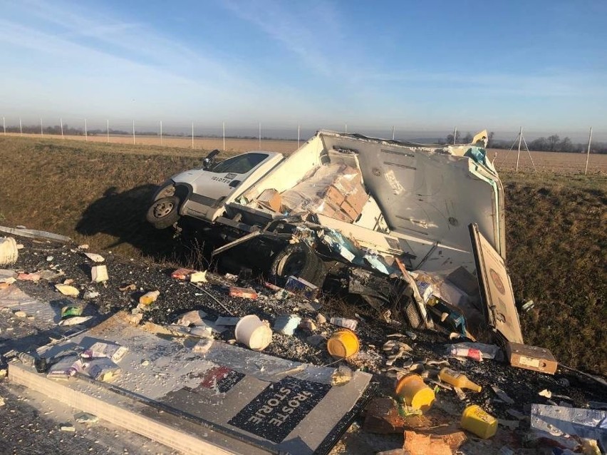 Wypadek na A4. Zderzenie dwóch aut i spore korki (ZDJĘCIA)