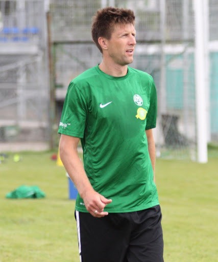 Grzegorz Rasiak trenuje z Wartą Poznań