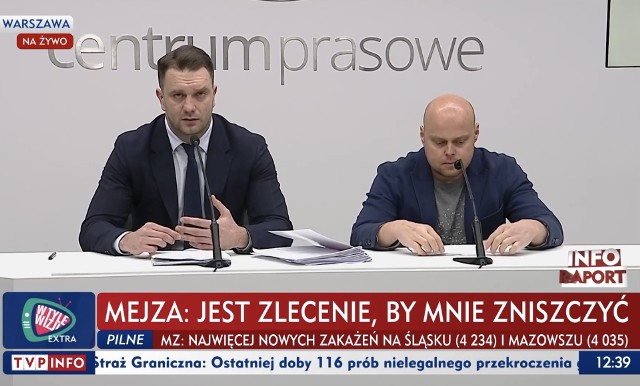 Łukasz Mejza i Tomasz Guzowski na konferencji prasowej (8.12.2021 sala konferencyjna PAP)