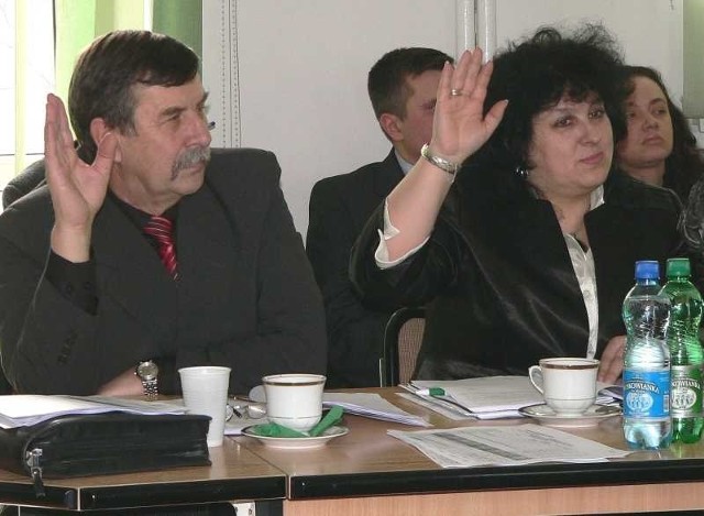 Za przyjęciem rekordowego, ponad 100-milionowego budżetu gminy Busko-Zdrój głosowali też radni Barbara Wielgo i Jerzy Kokociński.