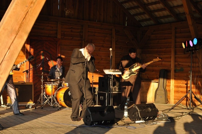 John Clifton Blues Band z Kaliforni dał koncert w Karniewie