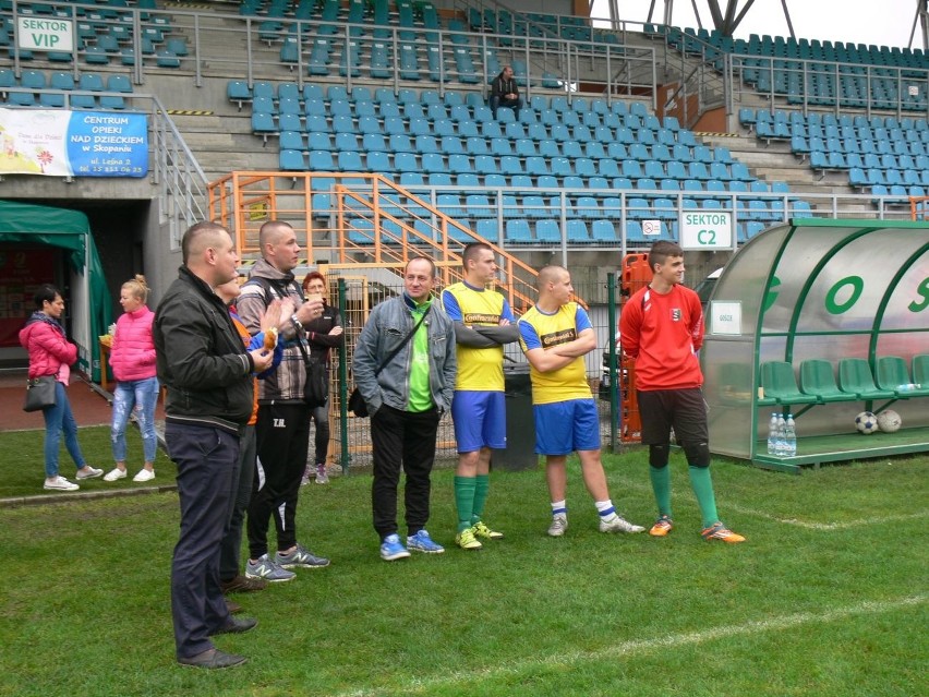 Na murawie Stadionu Miejskiego w Tarnobrzegu spotkali się wychowankowie Domów Dziecka z całej Polski