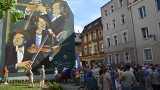 Mural Zbigniewa Wodeckiego w Opolu odsłonięty. "Należy mu się taki mural. Skala jest naprawdę niesamowita" - mówiła córka artysty