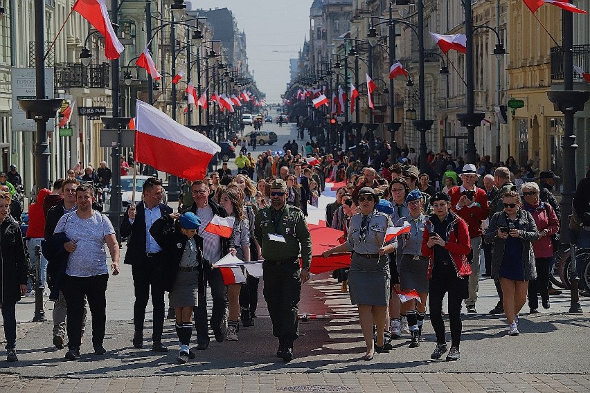 Dzień Flagi Rzeczypospolitej Polskiej oficjalnie uznany jako...