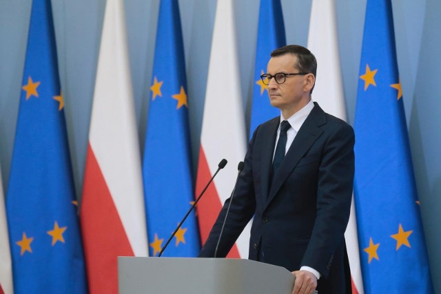 Premier Mateusz Morawiecki poinformował, że jest zwolennikiem powołania komisji weryfikacyjnej do zbadania potencjalnych działań i kontaktów służących uzależnieniu Polski od Rosji.