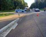 Wypadek na drodze do Supraśla. Motocyklista potrącił pieszych