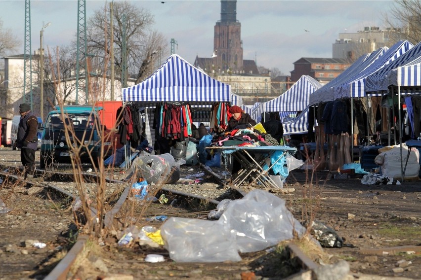 Wrocław, targowisko na Dworcu Świebodzkim