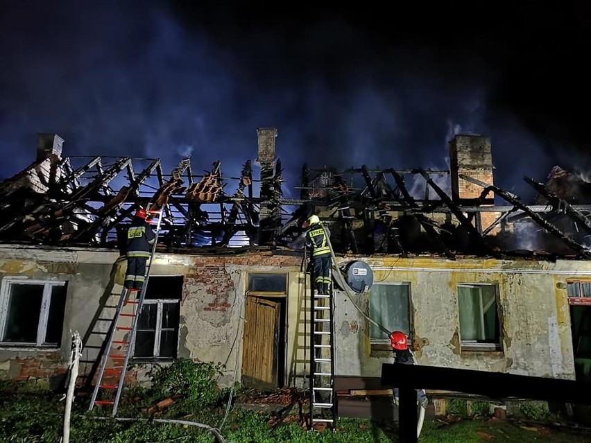 Kąp: Pożar domu mieszkalnego w powiecie giżyckim. Przyczyną było prawdopodobnie podpalenie [ZDJĘCIA] 29.08.2019