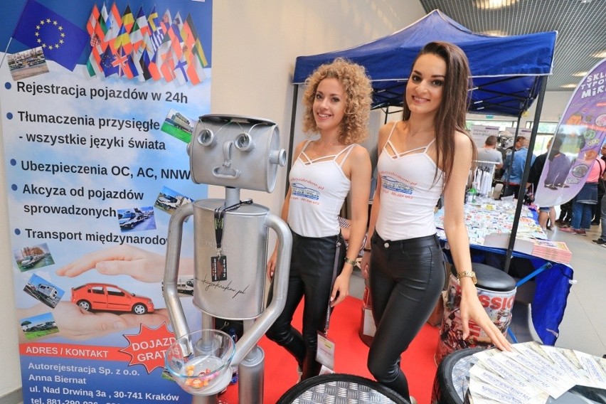 Moto show 2018. Piękne hostessy na Targach [ZDJĘCIA]