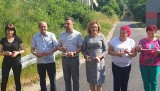 W Skarbce Dolnej i Pętkowicach w gminie Bałtów oddano do użytku dwie drogi po remoncie. Mieszkańcy czekali na to kilkadziesiąt lat
