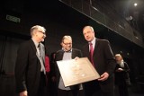 Minister Zdrojewski podpisał umowę na rozbudowę opolskiego teatru lalek [video]
