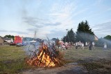 Sobótkowe widowisko w Nieznamierowicach w gminie Rusinów. Była muzyka, konkursy, przysmaki