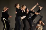Spektakl "3x20", improwizacje taneczne przy muzyce na żywo, czy "Rozmowy o tańcu". XIX edycja Festiwalu Kalejdoskop rozpoczęta (zdjęcia)