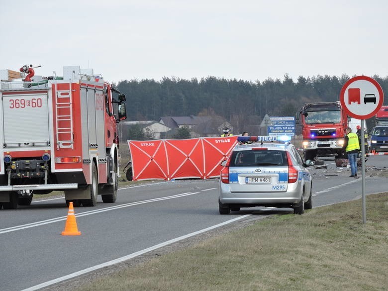 Do wypadku doszło około godziny 11.30. Na DK 61 (odcinek...