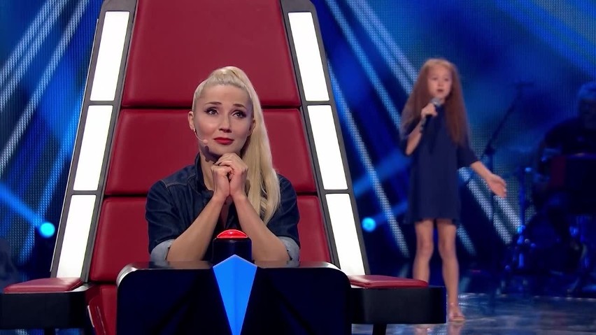 "The Voice Kids 2" odcinki 5. i 6. Przesłuchania w ciemno. Nikola Smutek, czyli rudowłosa psotnica przejmuje scenę!