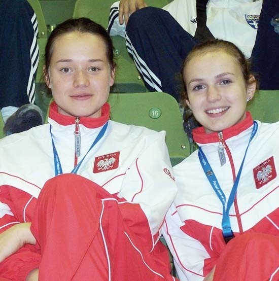 Anna Ciwoniuk (z lewej) z koleżanką z reprezentacji Polski  Agnieszką Zdrojewską