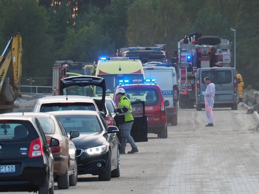 Śmiertelny wypadek przy pracy przy ul. Olechowskiej w Łodzi. Nie żyją dwaj  mężczyźni. Prokuratura: doszło do błędu | Express Ilustrowany