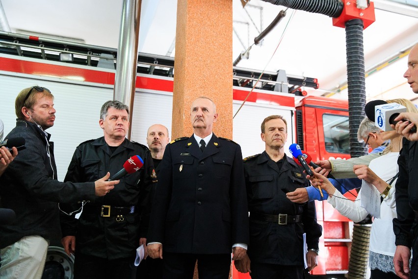 Tragiczny pożar na Dojlidach. Dwóch strażaków zginęło...