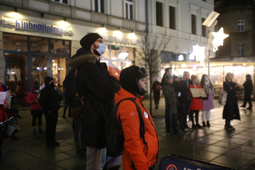 1 grudnia na ulicy Mariackiej w Katowicach odbył się protest...