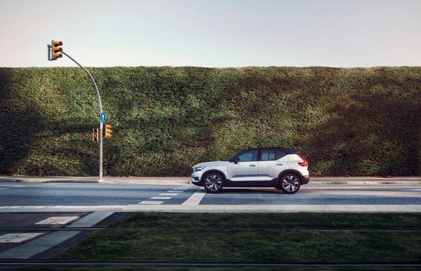 Volvo XC40 Recharge...