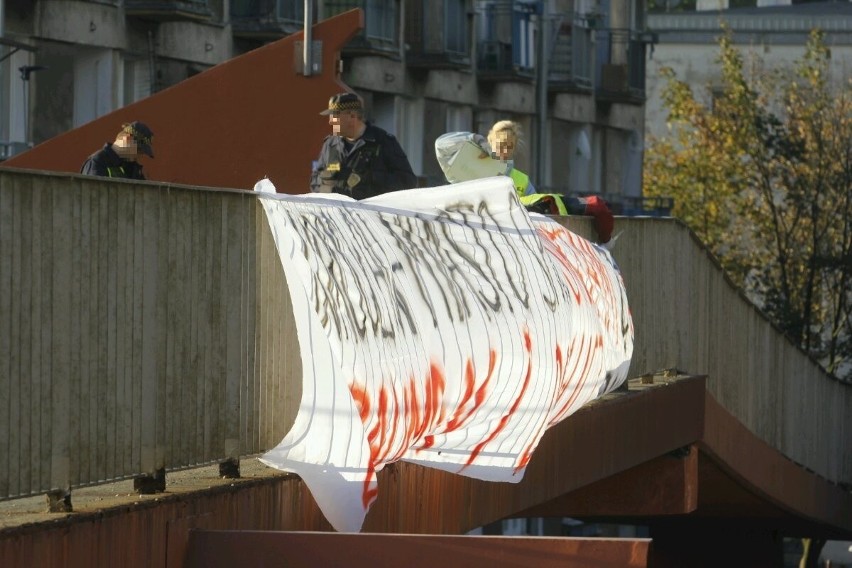 Wrocław: Kontrowersyjny transparent nad ulicą Legnicką