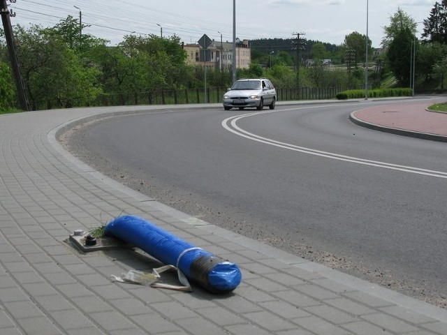 Wiele wskazuje na to, że na ul. Kaszubskiej wciąż jeszcze nie wszędzie będą się świeciły latarnie. 