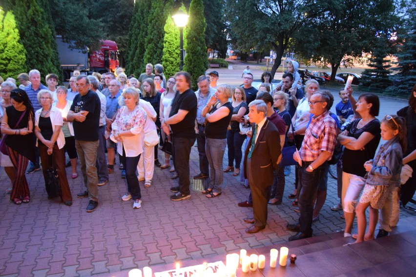 Protest przed Sądem Rejonowym w Zawierciu ZDJĘCIA