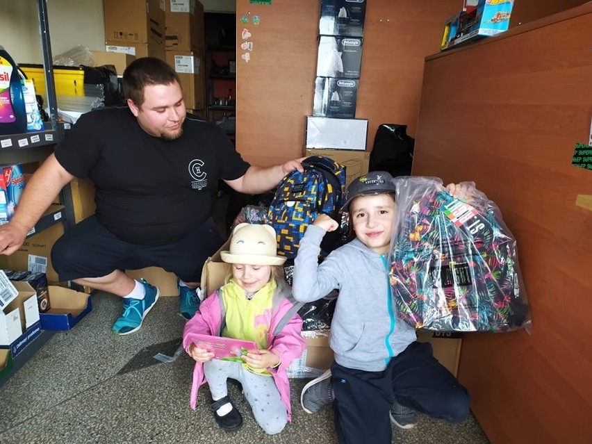 Mateusz Grygoruk zbiera przybory szkolne dla potrzebujących...