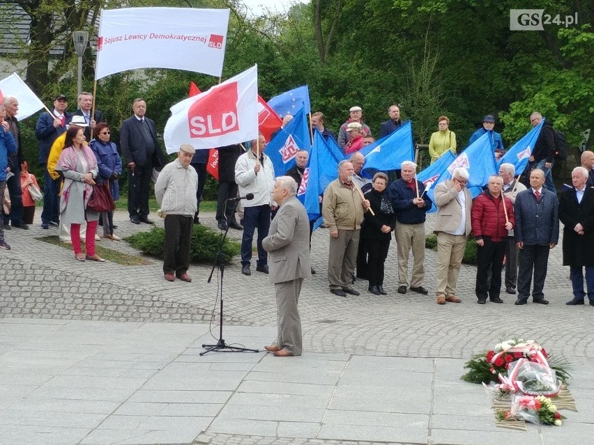 Święto Pracy w Szczecinie: Kwiaty, przemówienia, grochówka i lody