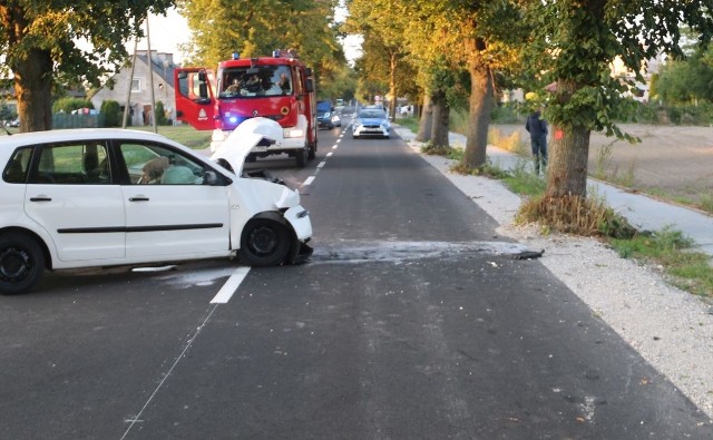 26-letni kierowca jechał sam. Niestety, okazało się, że mężczyzna kierował autem pod wpływem alkoholu.