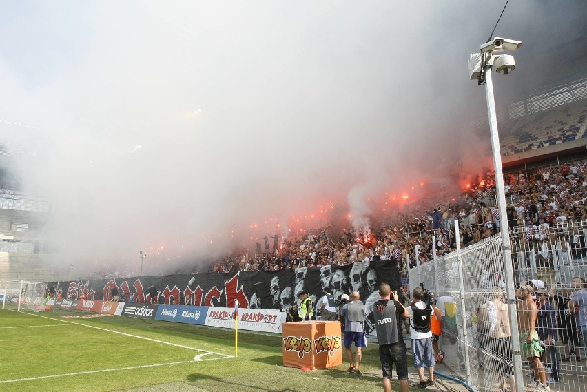 Nowa trybuna Torcida dla kibiców Górnika Zabrze otwarta...